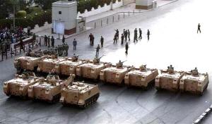i tanks al Cairo